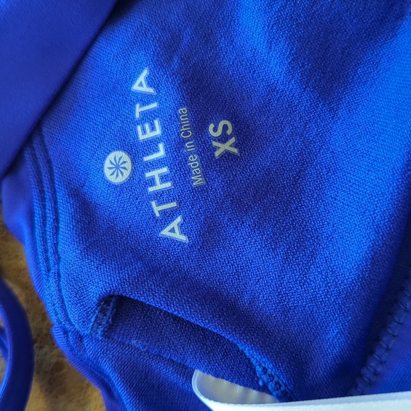 Athleta Keyhole Bikini Top XS - Picture 7 of 8